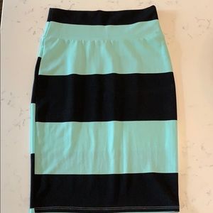 LulaRoe Size S skirt